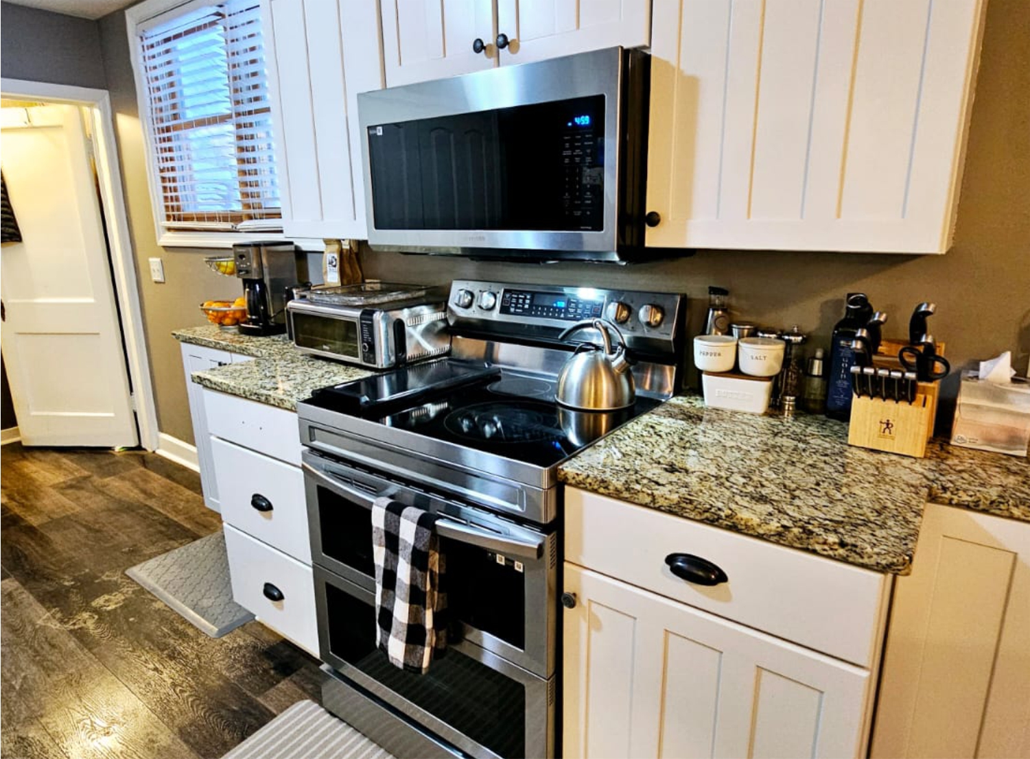 Professional kitchen cleaning.